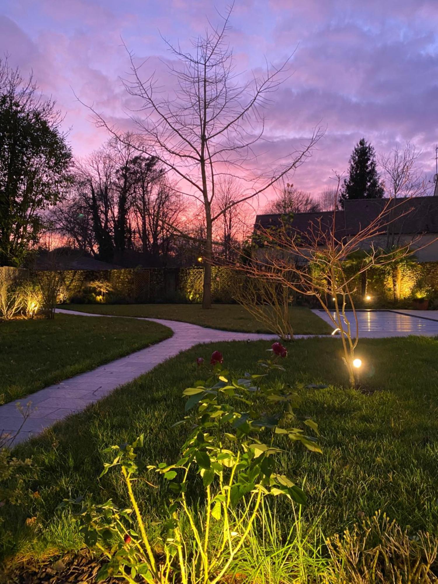 Hotel La Thebauderie à Montfort-lʼAmaury Extérieur photo